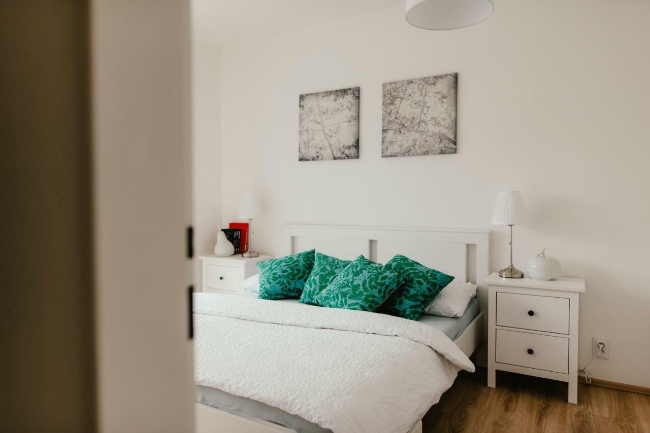 Wake Up Apartments Brno Luaran gambar