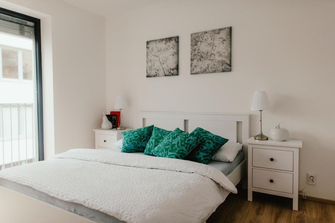 Wake Up Apartments Brno Luaran gambar